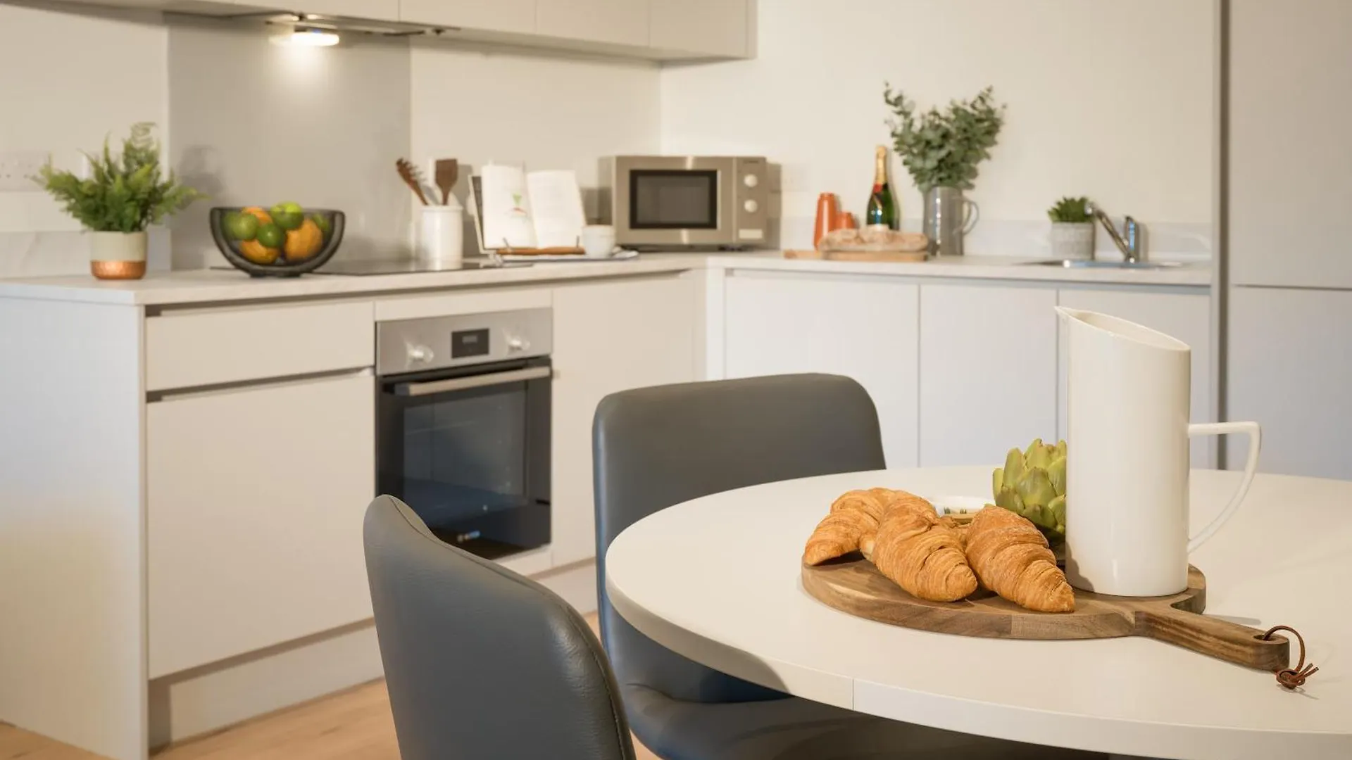 Luxury 2 Bed Apartment Cherrywood Dublin 18